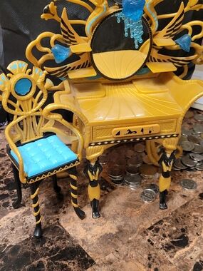 G1 monster high Cleo De Nile Vanity Playset